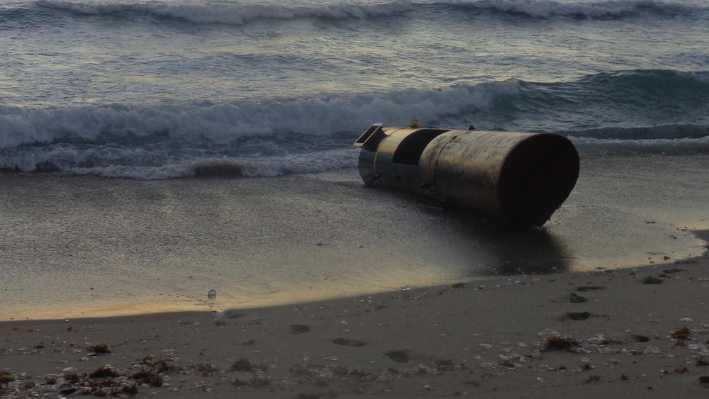 fl-mysterious-sunken-vessel-off-highland-beach-010