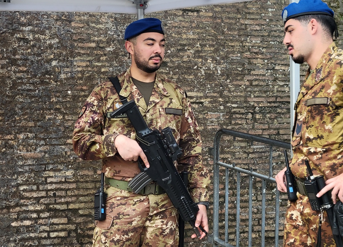 Vegetato ARX-160 Vatican Rome Eger | laststandonzombieisland